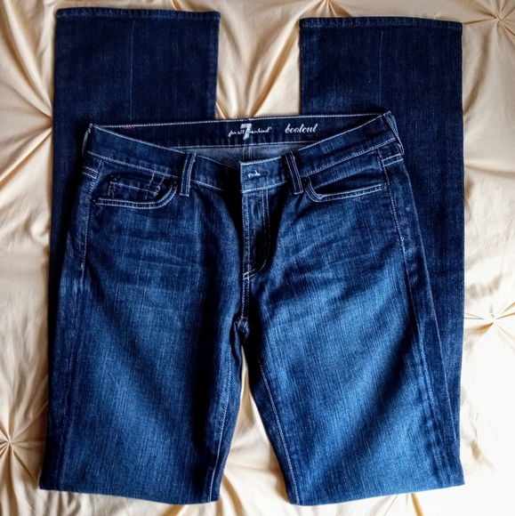 Jean Bundle - Picture 11 of 13